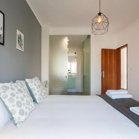 Flh Carcavelos Family House *