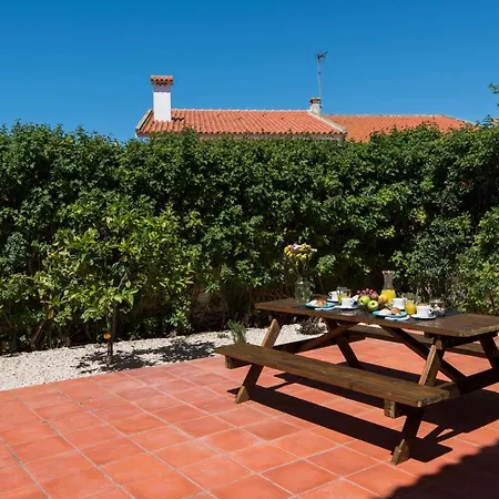 Flh Carcavelos Family House